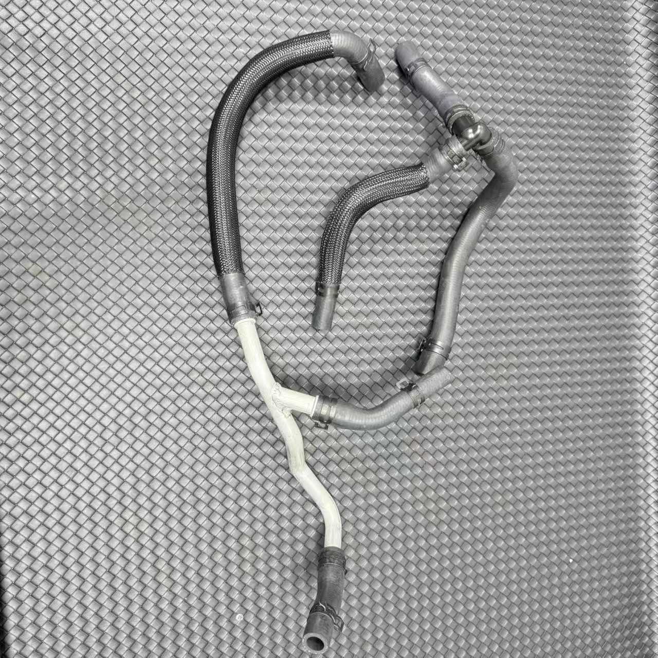 55038040AJ Heater Supply Return Hose for Dodge Durango 11-15