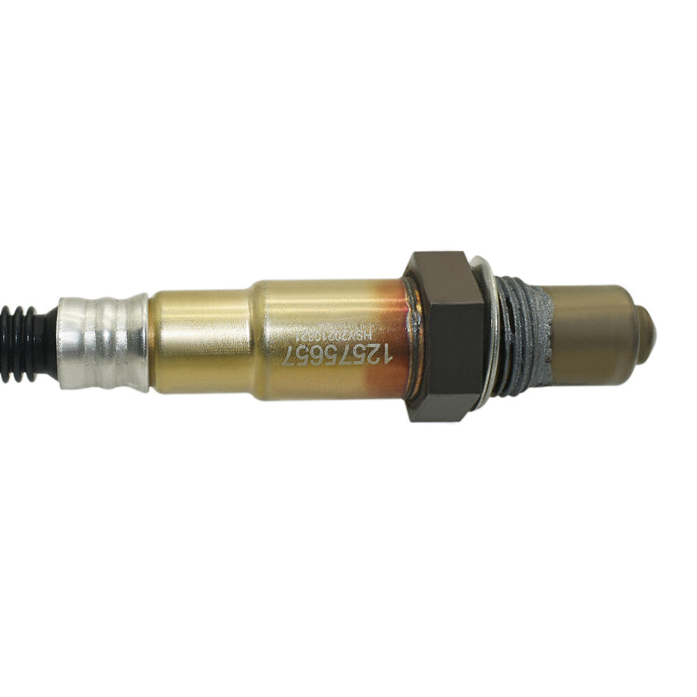 The fuel level sensor on the left is suitable for Volkswagen Touareg 2015-2018 and for Porsche for Cayenne 7P0919673J
