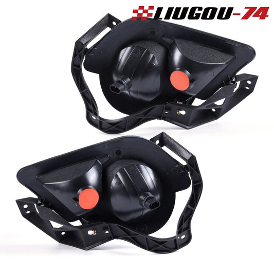 Fog lights suitable for Chevrolet Avalanche 02-06, one pair with body cladding and bracket, USA.
