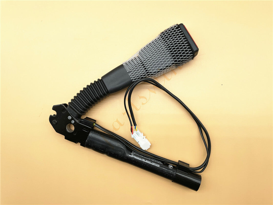 Front left seatbelt buckle drive side 72117259387 Applicable to for BMW F22 F23 F30