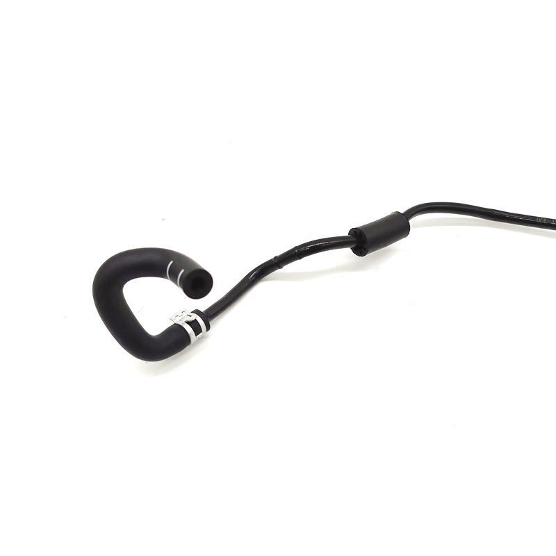 06L121081F Engine Coolant Reservoir Hose 06L121081F for Audi A4 A5 A6 Q5 17-21
