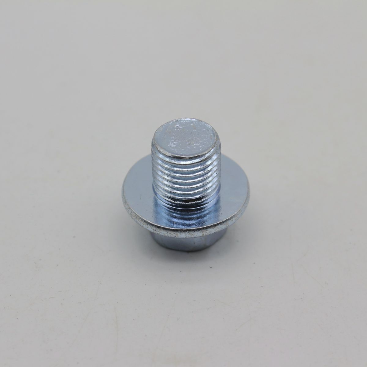 Two engine oil pan drain plugs suitable for Toyota for Lexus 90341-12012