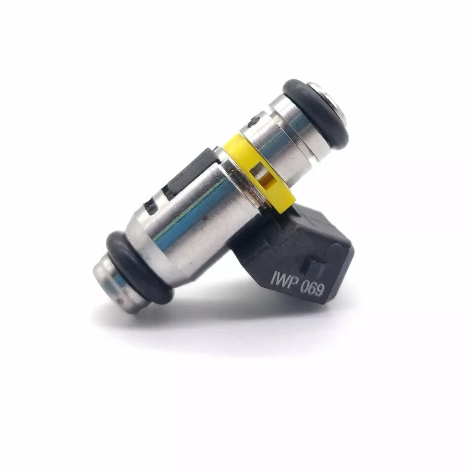 Fuel injector nozzle IWP069 is suitable for Volkswagen for Jetta , for Golf , and for Renault Deawoo.