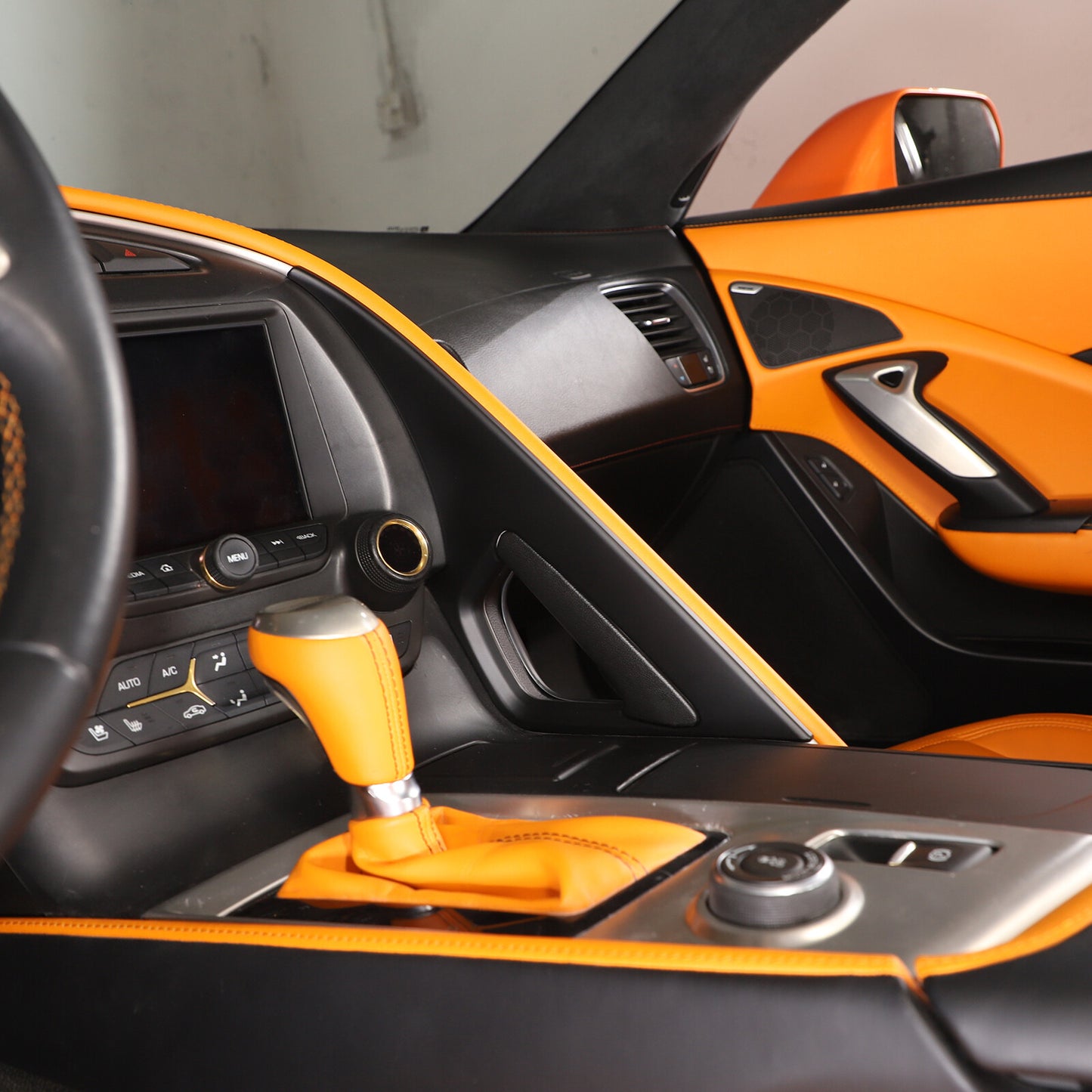 Carbon fiber dashboard passenger-side center control trim for Ford Maverick 2022/2023