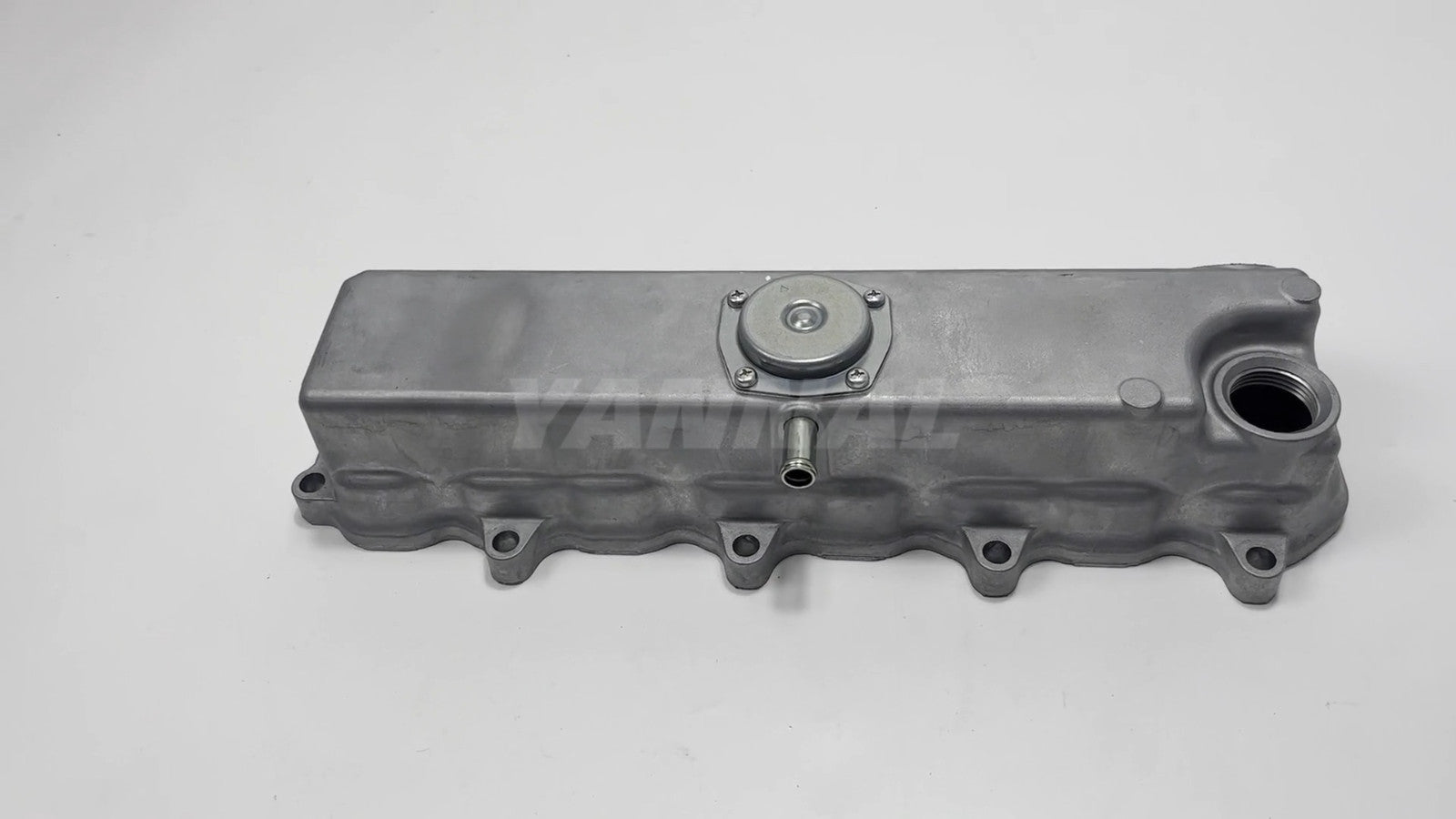 new V2203 valve box cover 1G790-14507, suitable for Kubota engine parts.