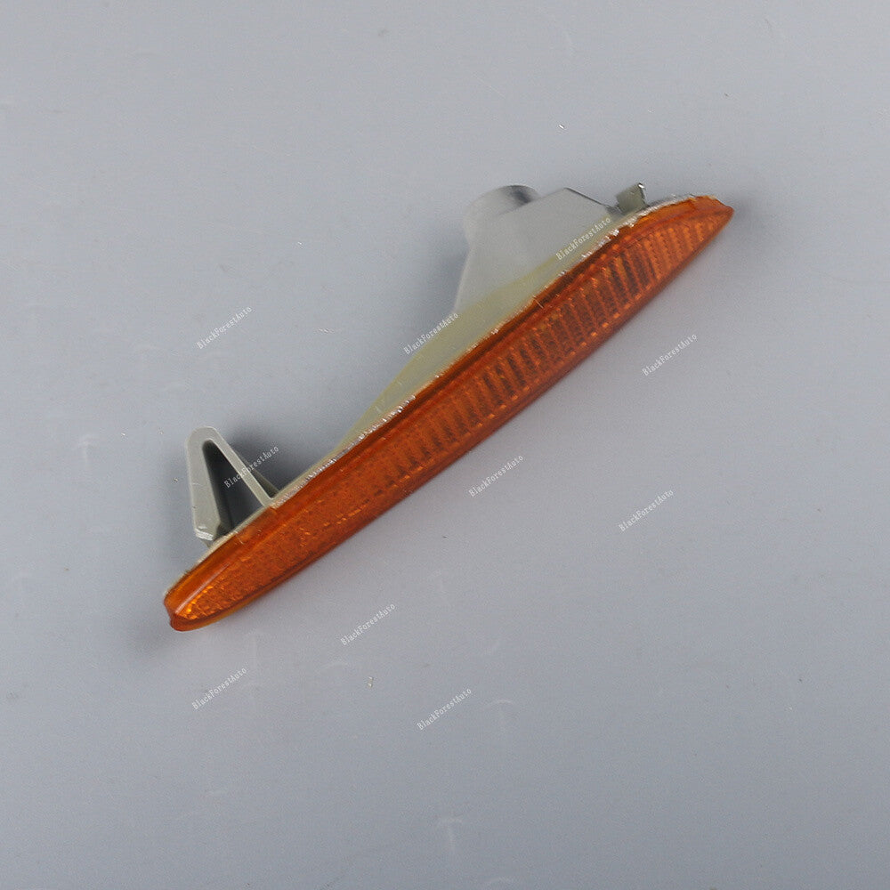 Turn Signal Light Marker Park Right 2118200221 for Mercedes-Benz E Class 03-06