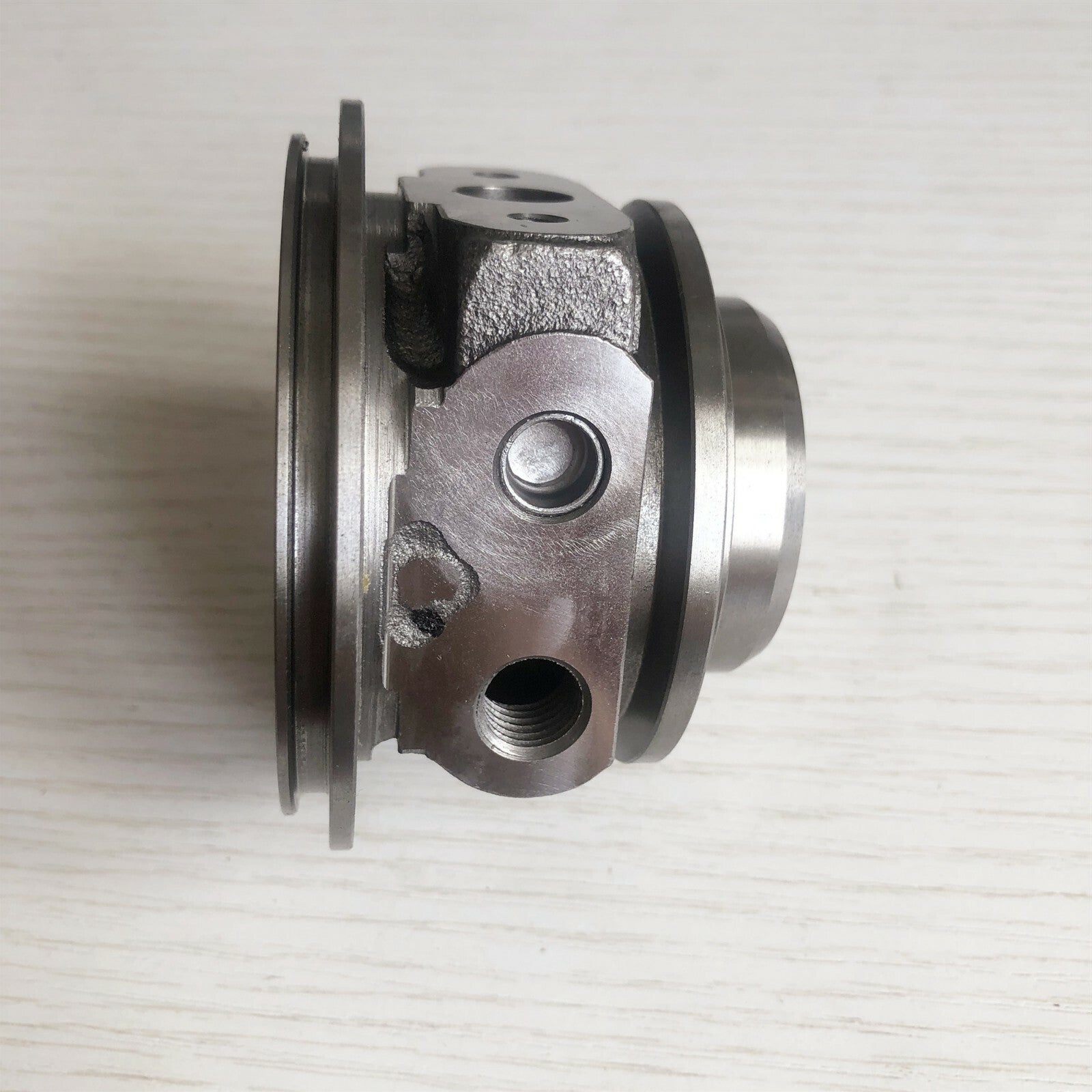 TD04HL 49189-08560 Turbine bearing housing/central housing suitable for SAAB