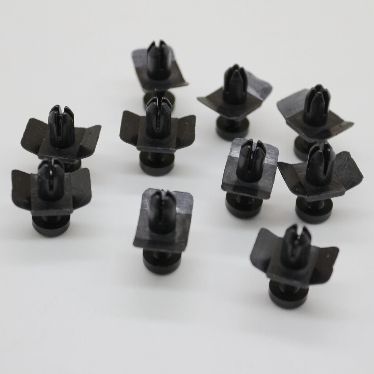 10 for Nissan Windscreen Cowl Scuttle Panel Push Type Retainer Clip 66824-W1000