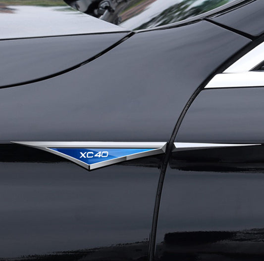 Black side fender and window badge decals for Volvo XC40 cars.