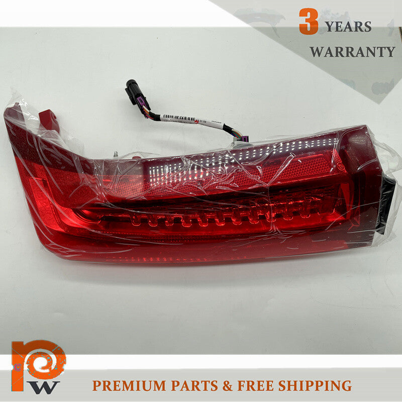 The right-side red full LED DRL signal taillight is suitable for 13-18 for Cadillac ATS 5-pin taillights.