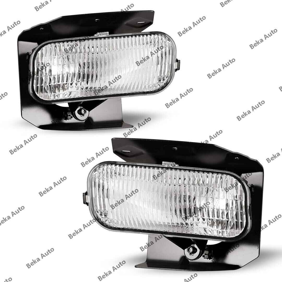 A pair of transparent lens fog lights and front drive lights for Ford F-150 1999-2004.