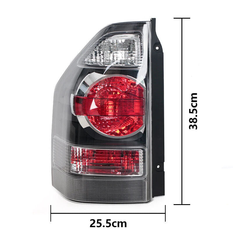 The turn signal behind the right taillight applies to for Mitsubishi Pajero Montero 2003 - 2006