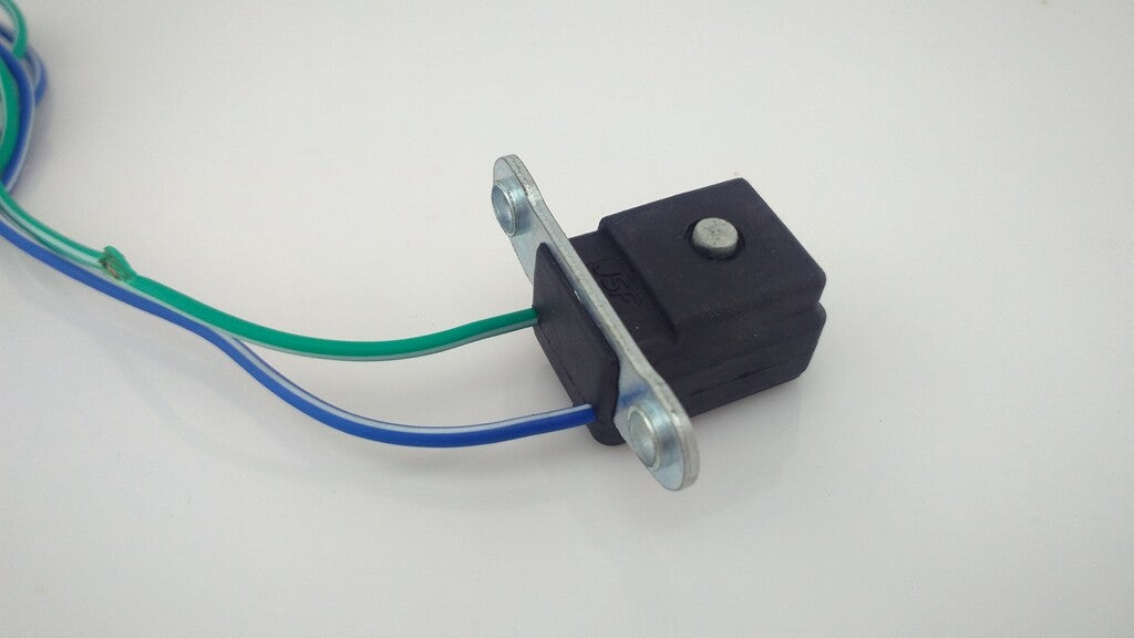 STATOR TRIGGER PICKUP COIL IGNITOR CG150 200 CG250 CHINESE ATV MOPED DIRT BIKE