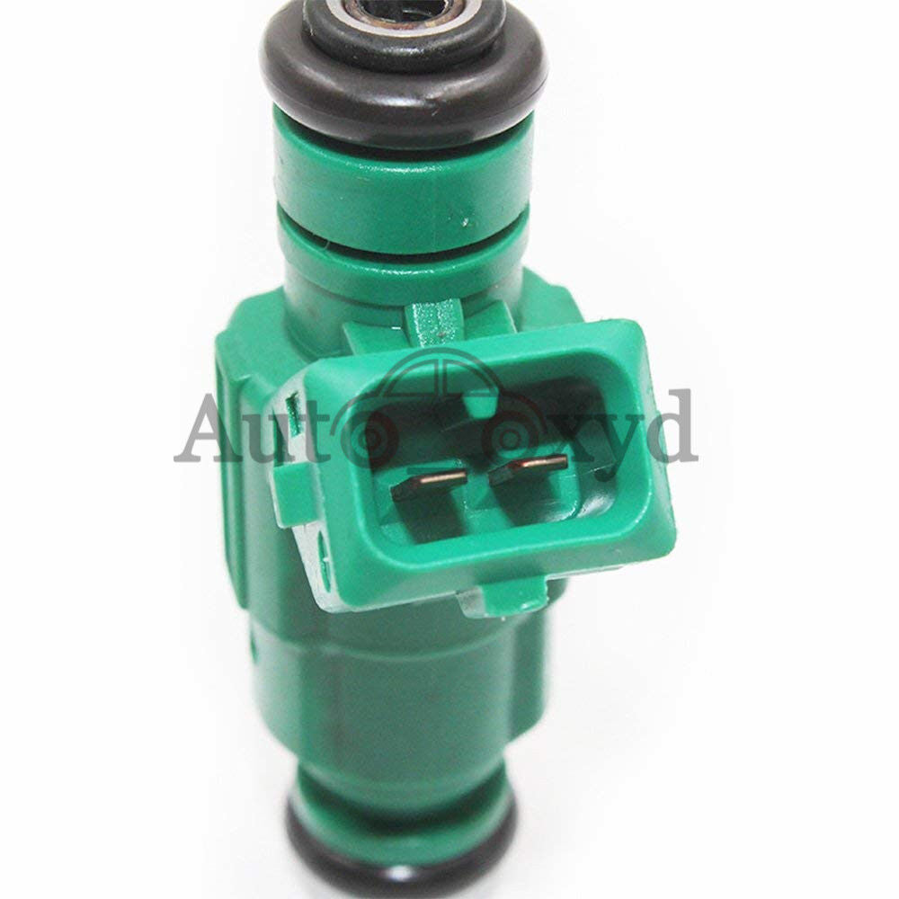 One-pack fuel injectors suitable for Land Rover Discovery 1999-04 4.0L and 4.6L V8 models.