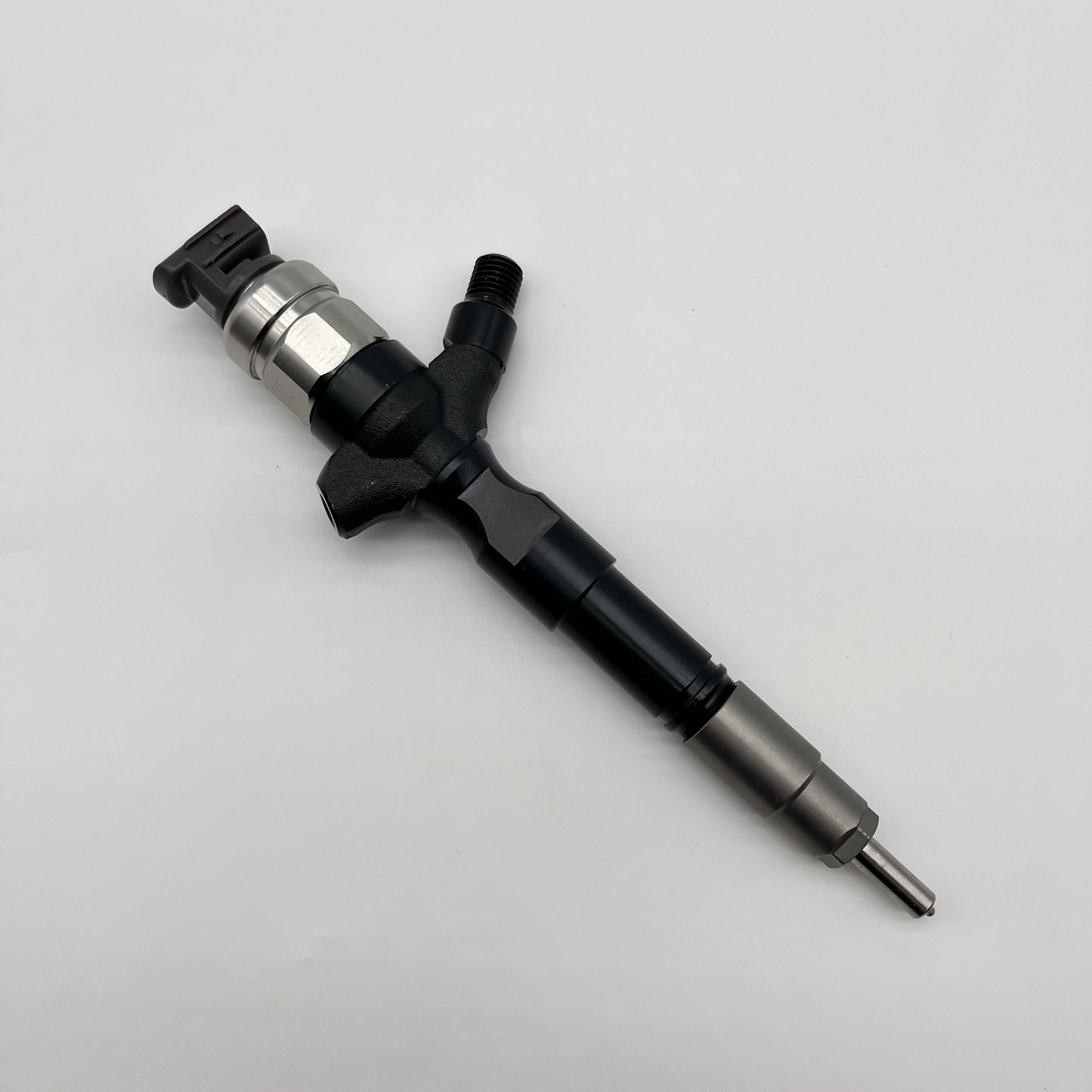 Fuel Injector Nozzle 23670-30300 23670-0L010 for Toyota HILUX VIGO 2KD Hiace