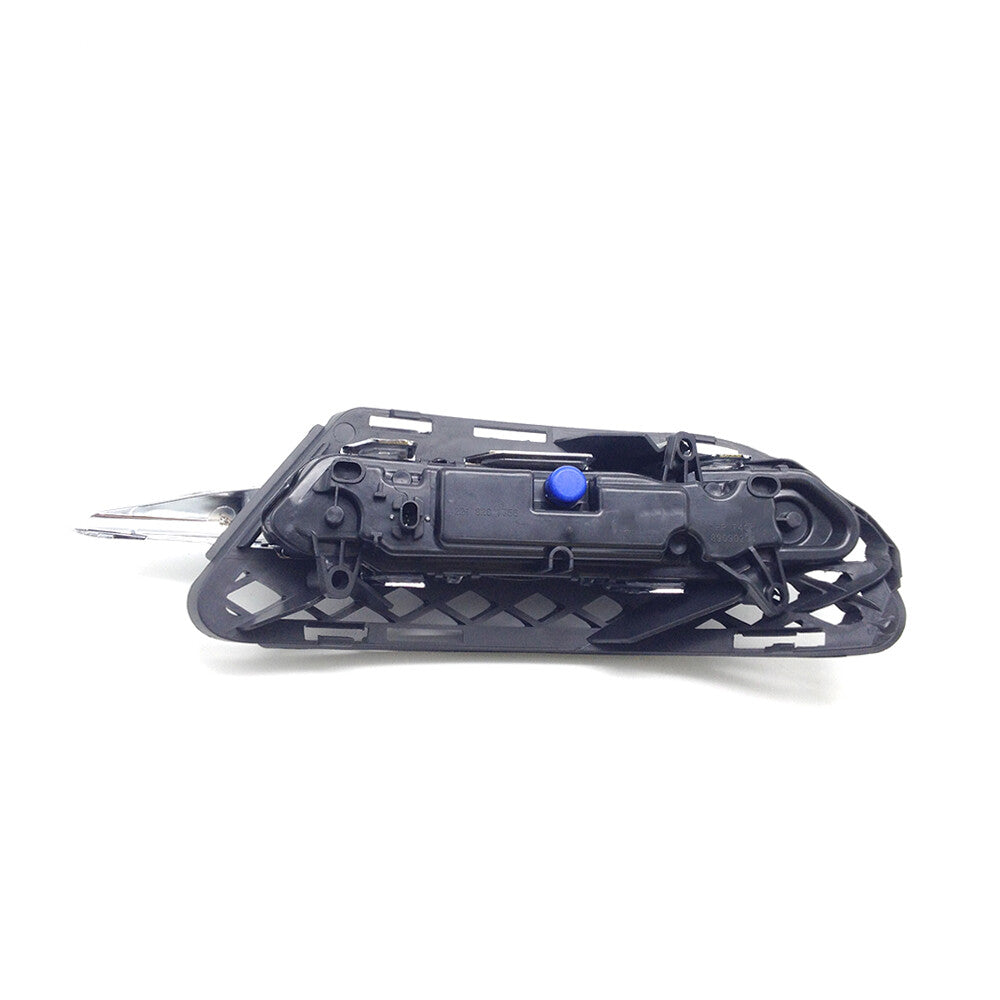 Suitable for Mercedes-Benz S-Class 2010-2012 models with white DRL daytime running lights and LED fog lights.