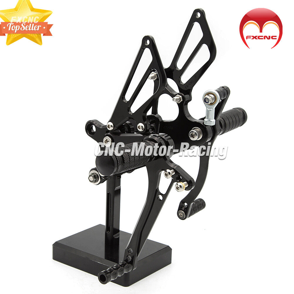 CNC foot spikes with gears are suitable for Honda CBR954R, CBR929R, 2000-2003 models. (Aluminum)