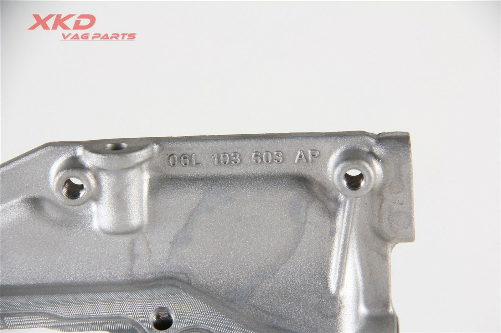 The 2.0T engine oil pan is suitable for Audi A4 Quattro S4 A5 A6 S6 Q7 06L103603AT