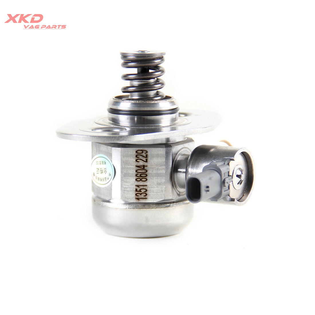 High-pressure fuel pump suitable for BMW 228i, 320i, 328i, and 428i. Contact: 13518604229
