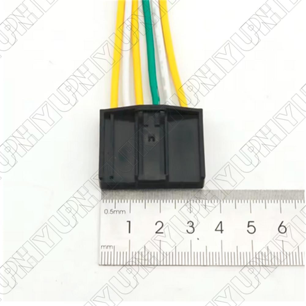 6 Pin Taillight Socket Harness Wire Pigtail Connector Plug 61136984758 for BMW