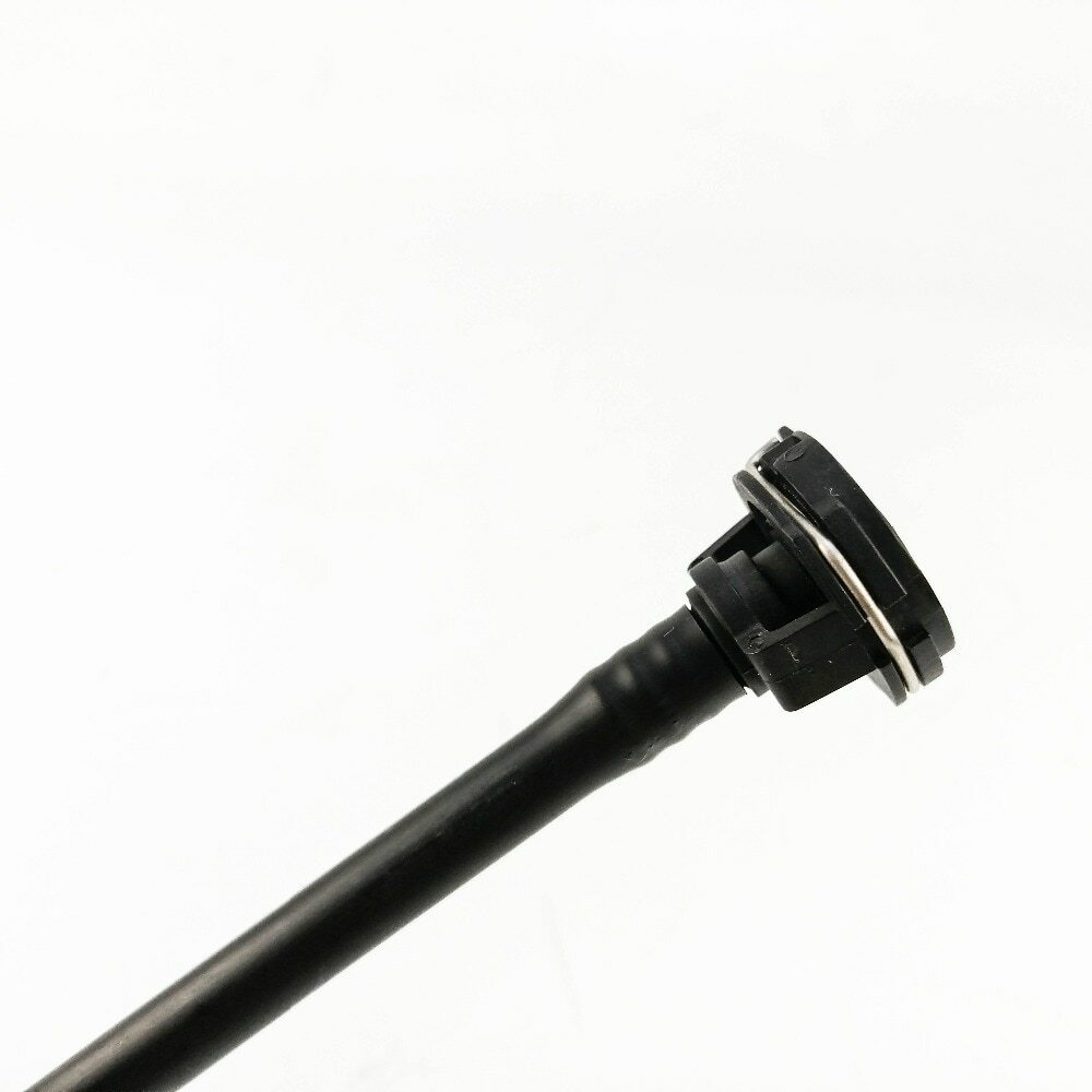 Radiator Overflow Hose Pipe for Benz GLS550 GL450 ML550 GL63 ML63 AMG 1665001091