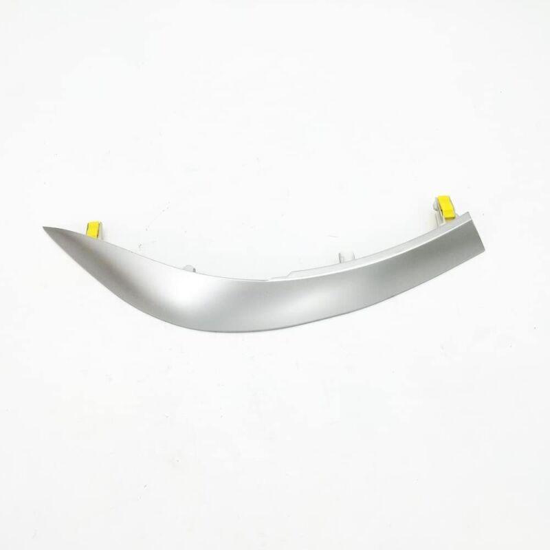 The upper right center dashboard trim strip is suitable for the 2009 for Toyota for Corolla /Altis.